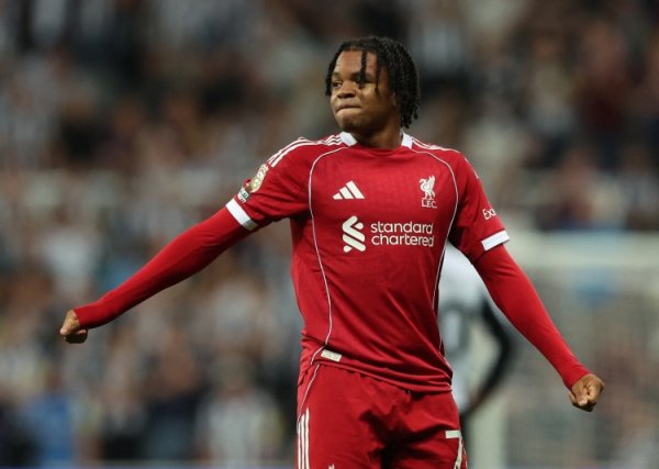 Liverpool scored 36 consecutive league goals, tying the team s record for consecutive goals in the top league history