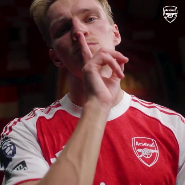 Arsenal posts video to warm up away Liverpool: issue a declaration